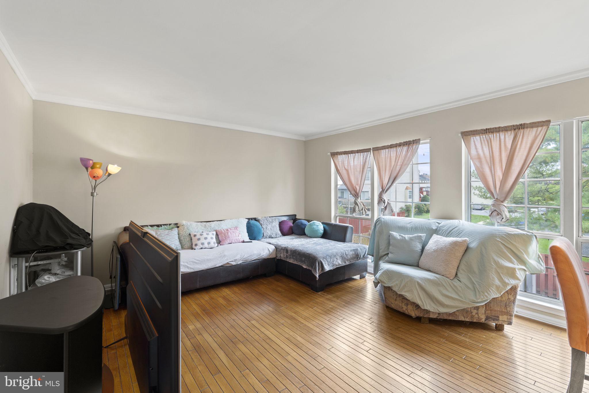 430 SHANNON COURT