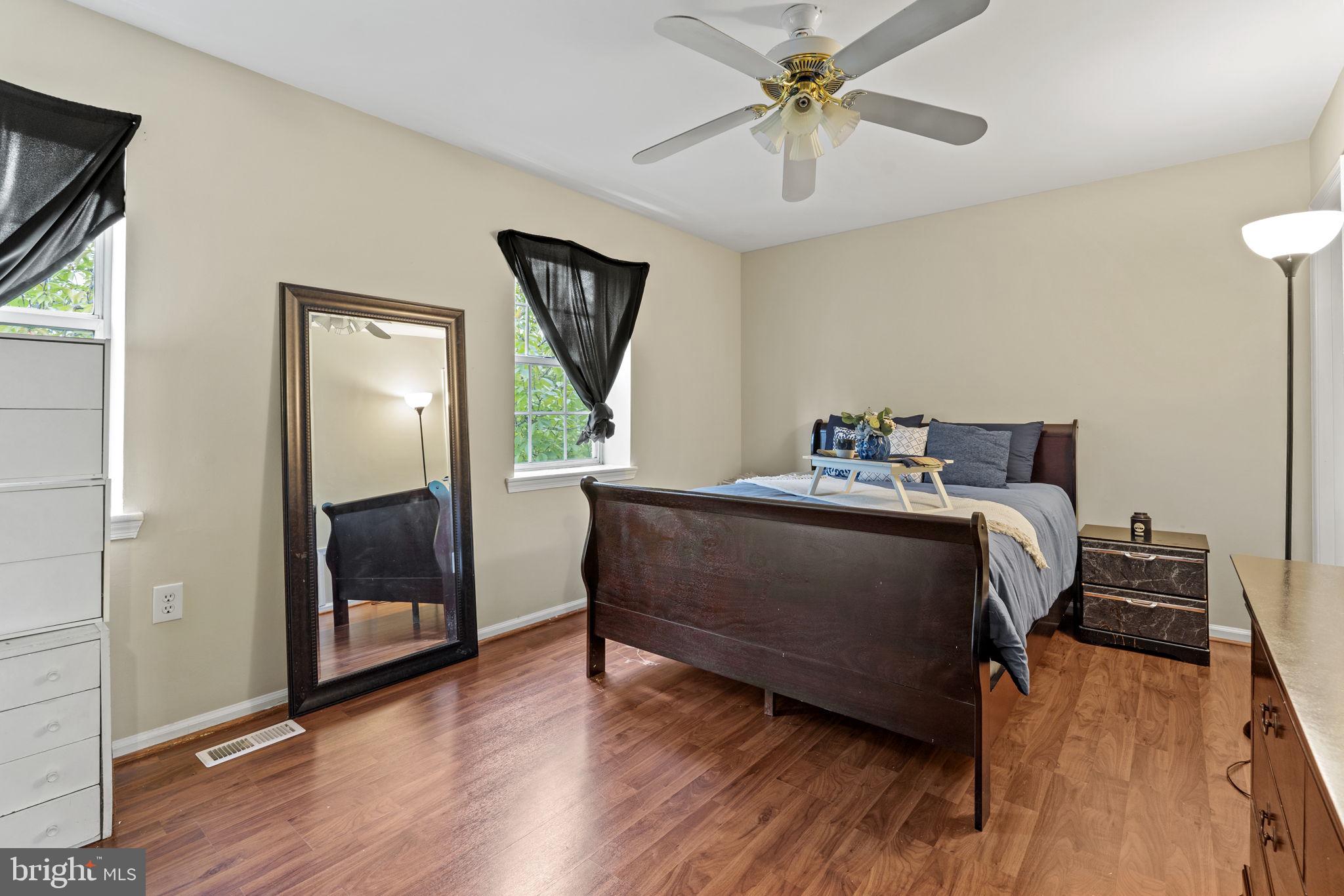 430 SHANNON COURT