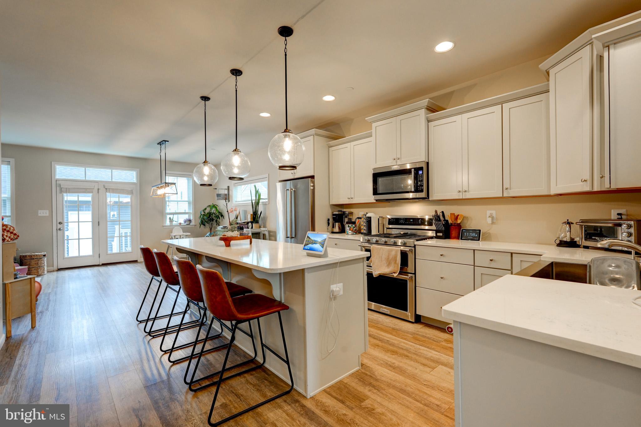 1309 PEDIGREE STREET