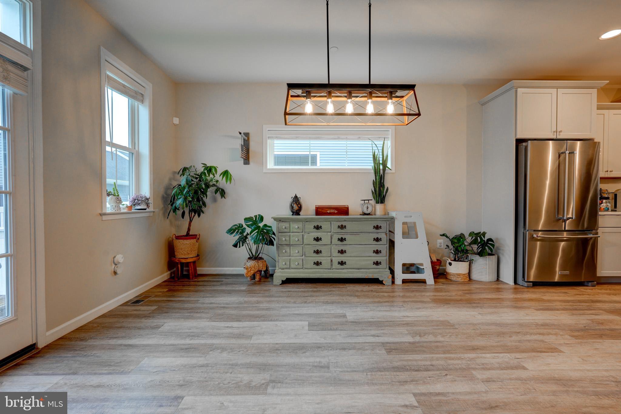 1309 PEDIGREE STREET