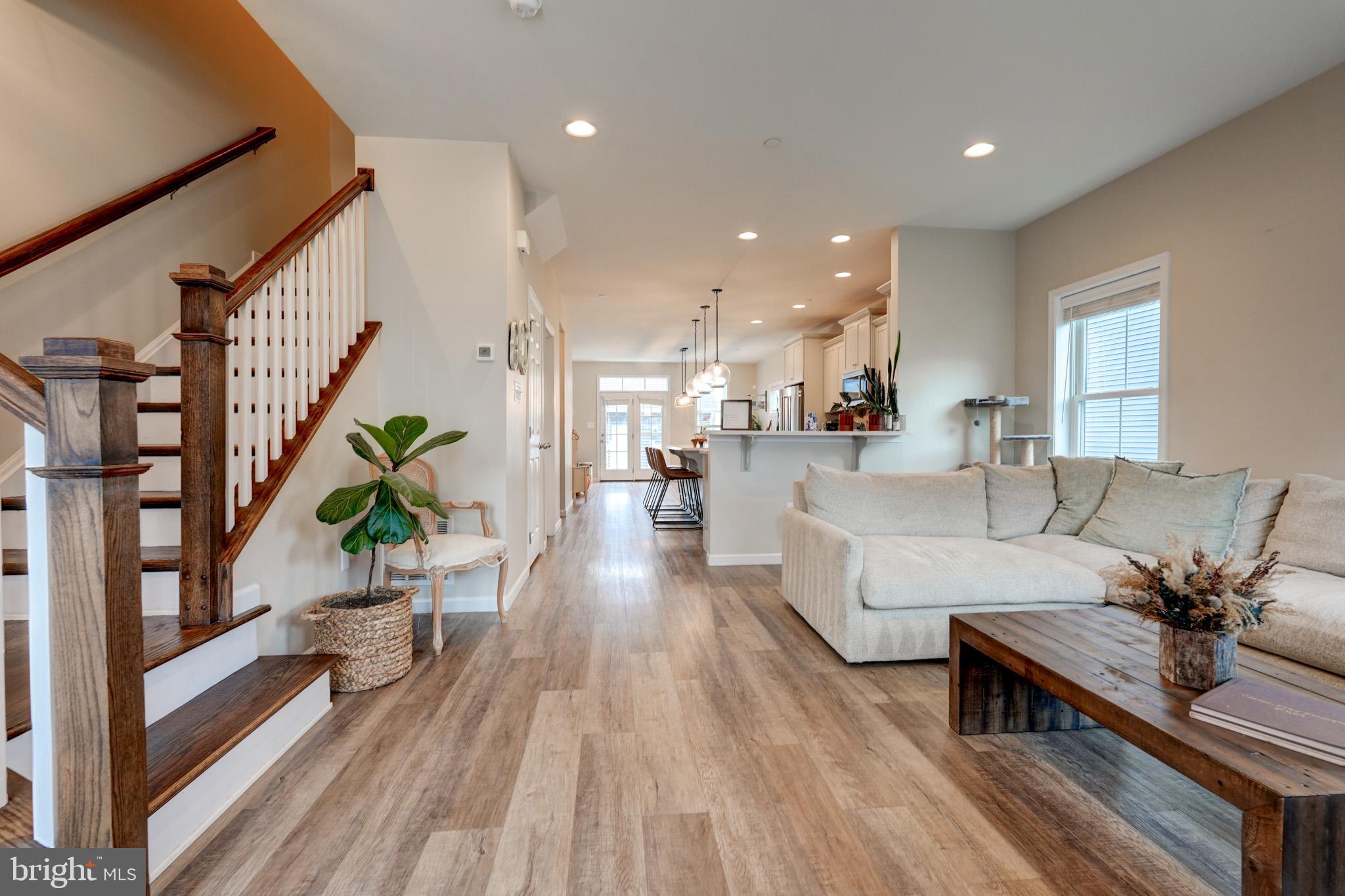 1309 PEDIGREE STREET