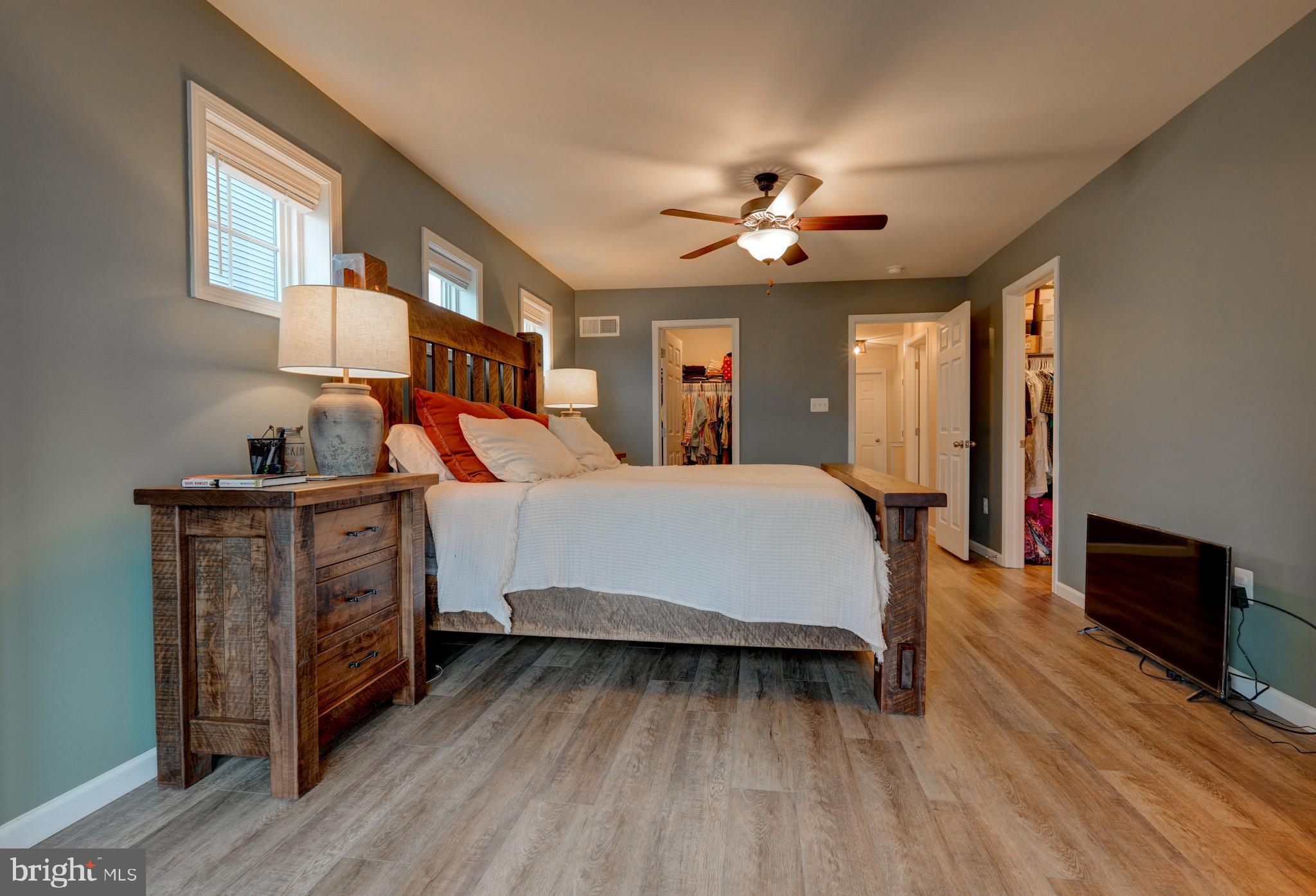 1309 PEDIGREE STREET