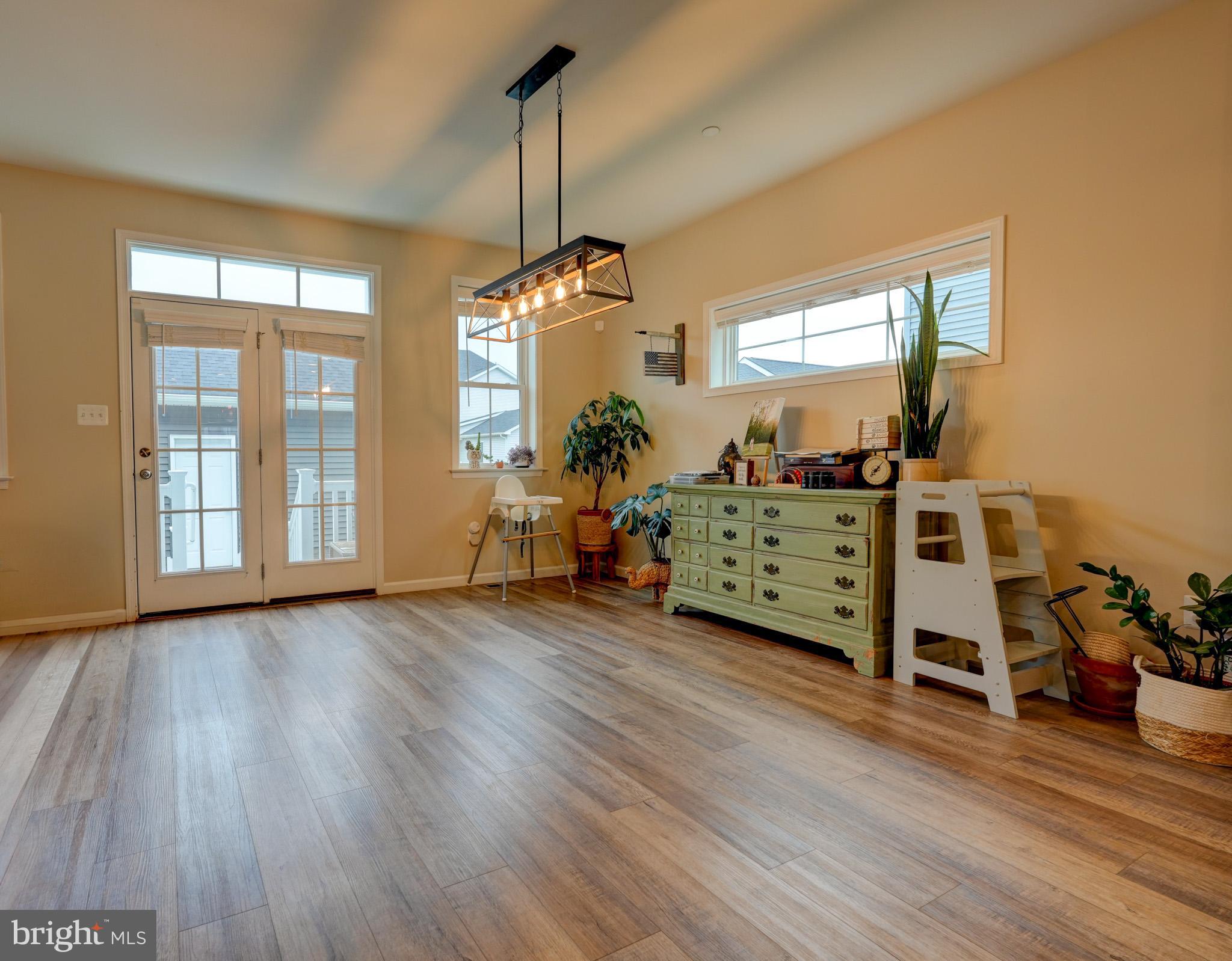 1309 PEDIGREE STREET