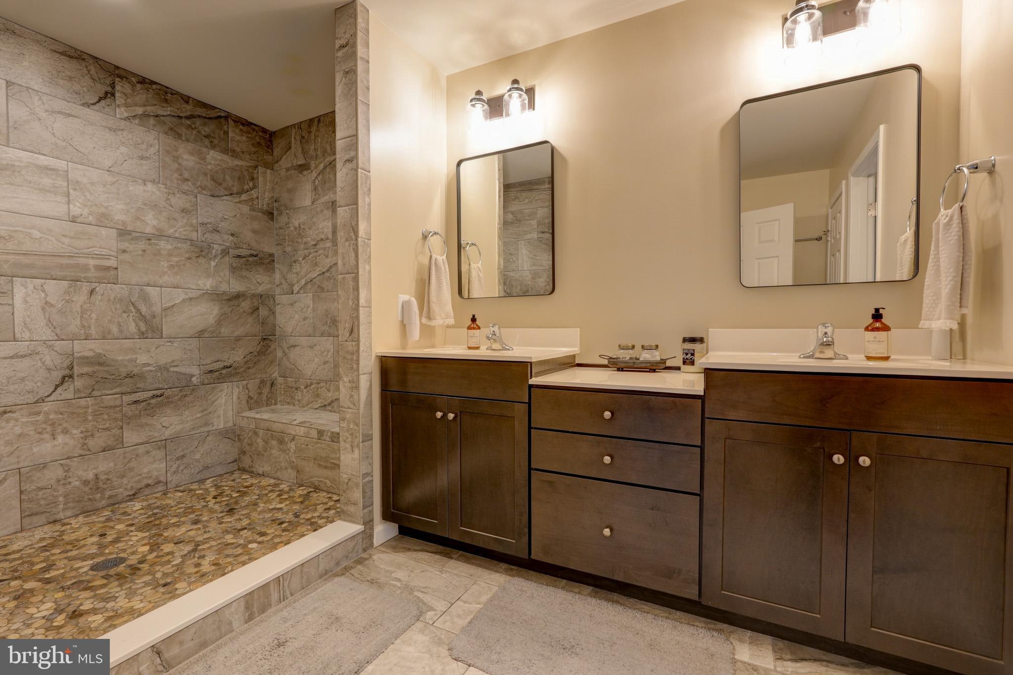 1309 PEDIGREE STREET