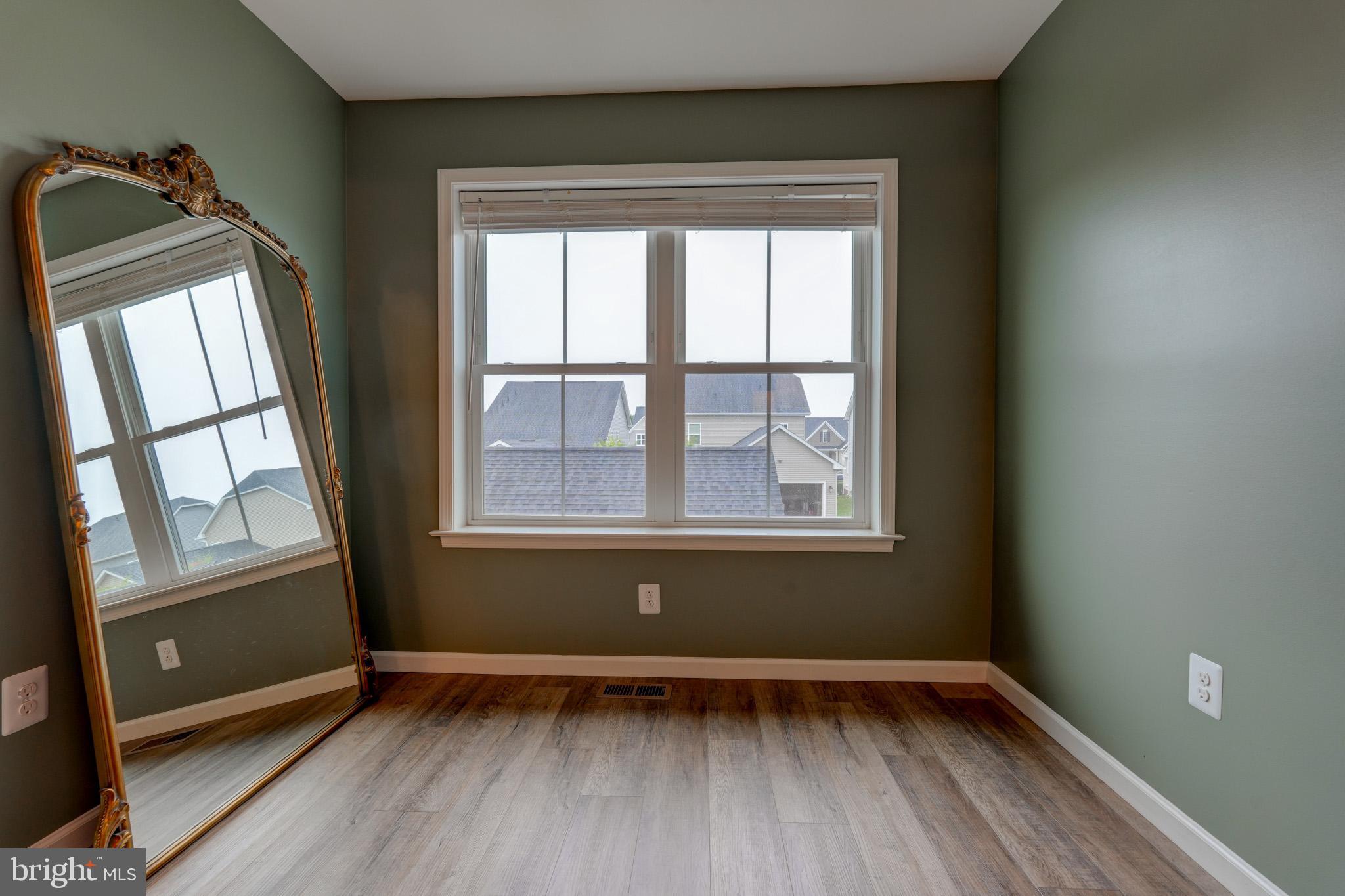 1309 PEDIGREE STREET