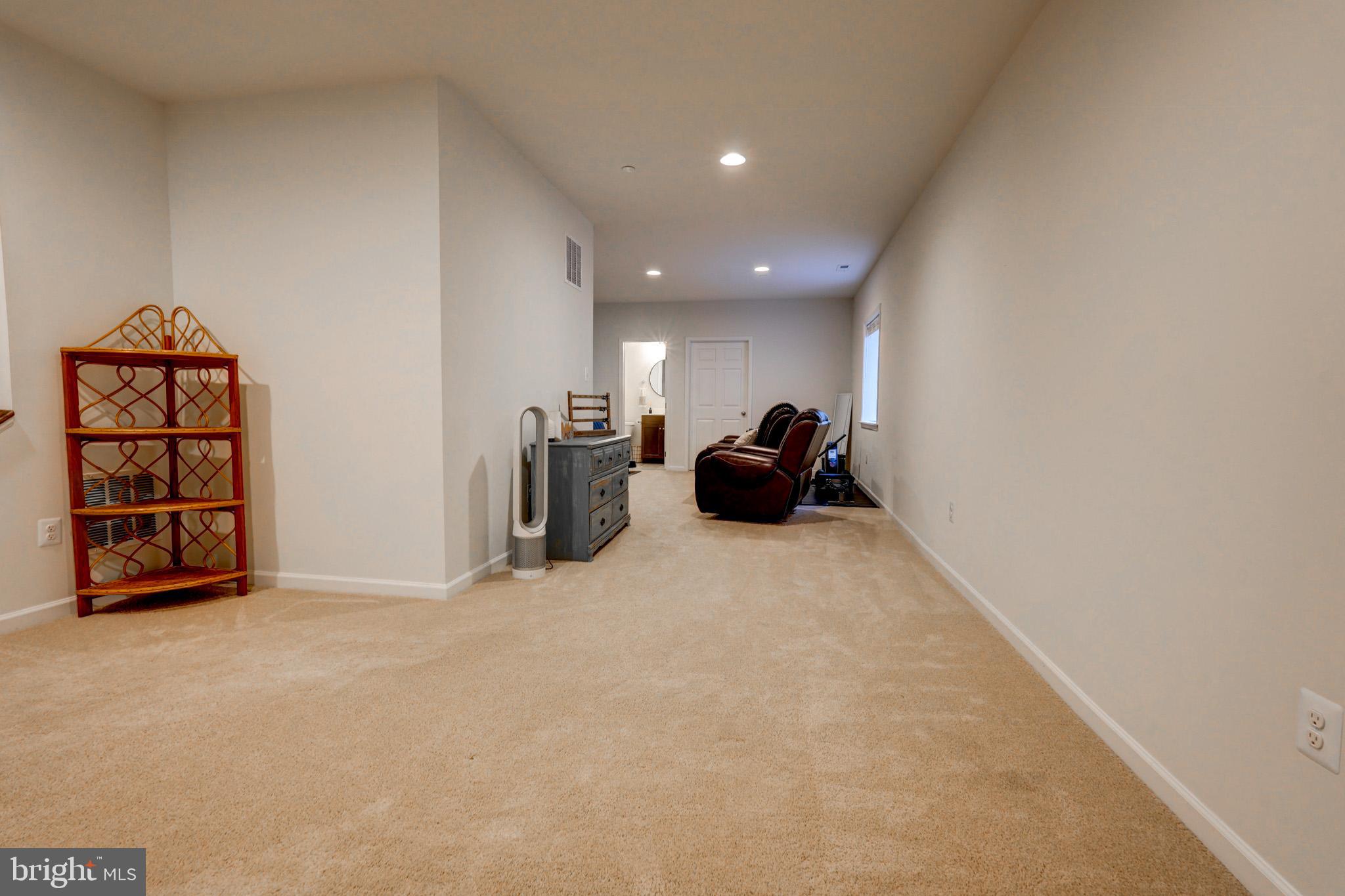 1309 PEDIGREE STREET