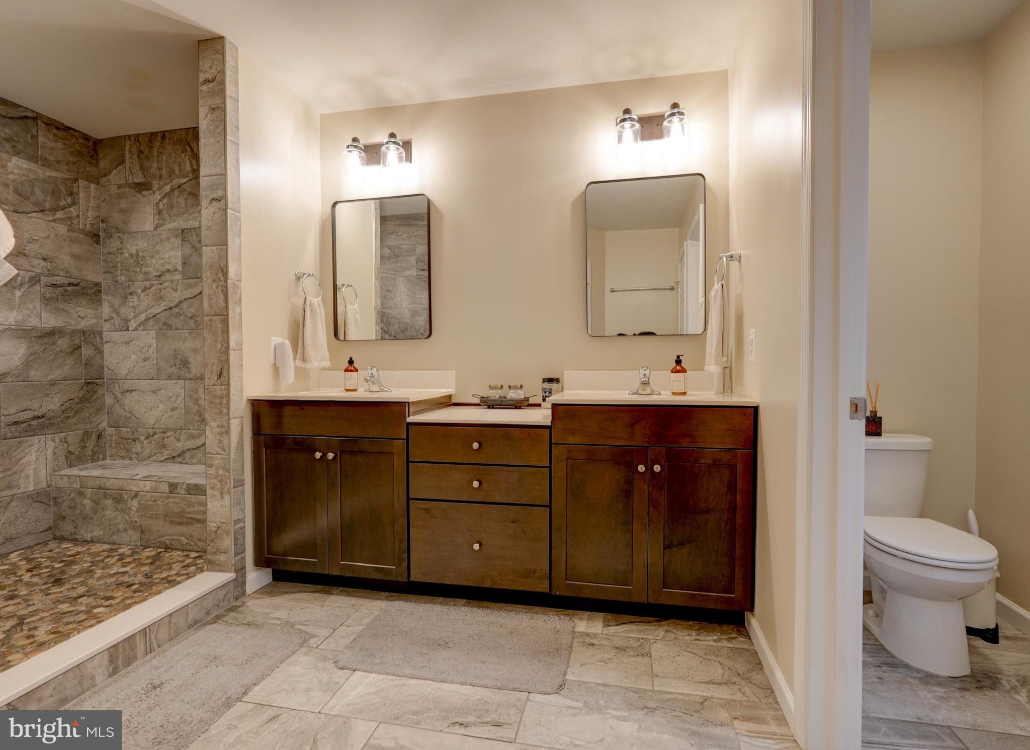 1309 PEDIGREE STREET