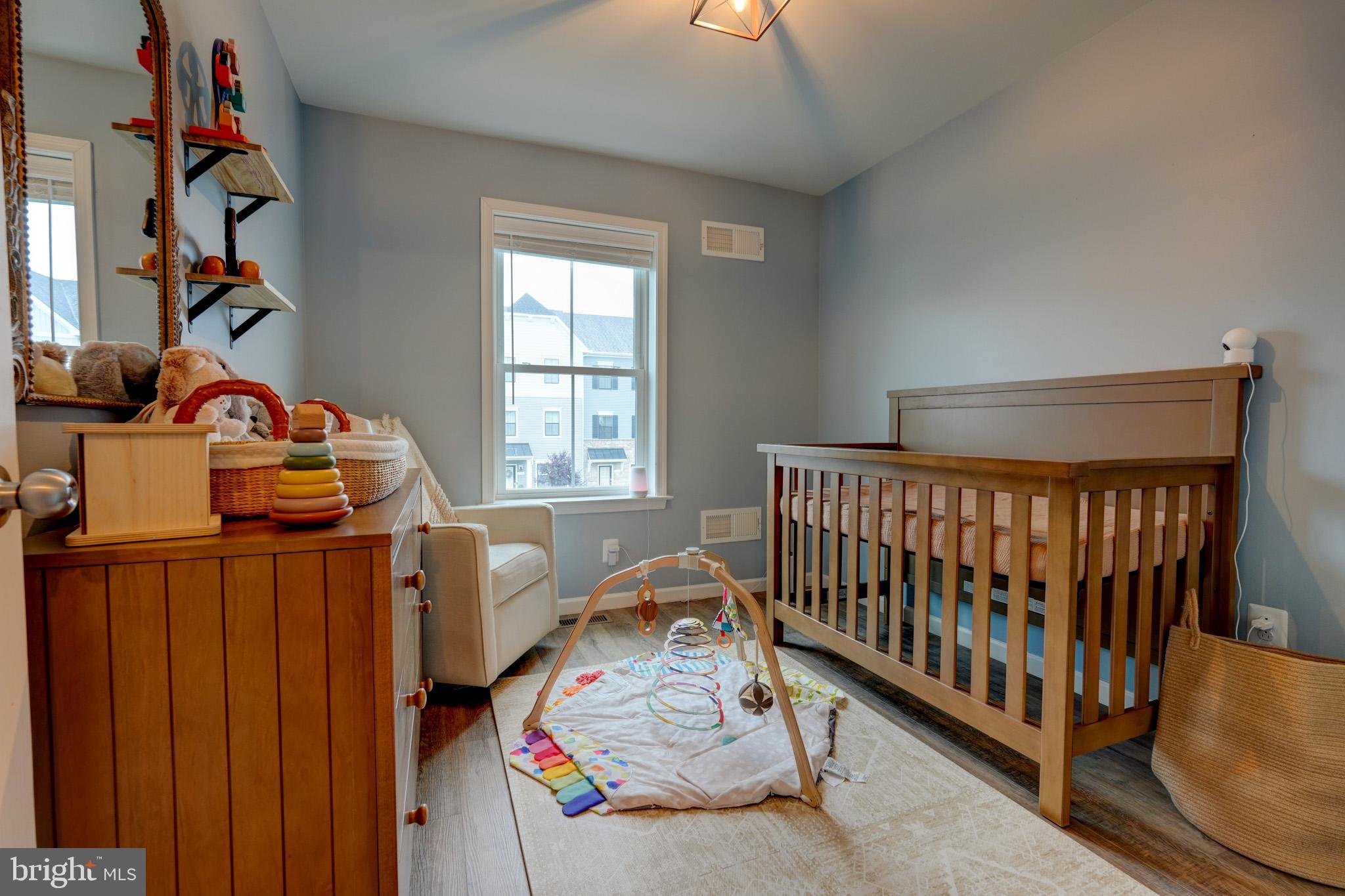 1309 PEDIGREE STREET