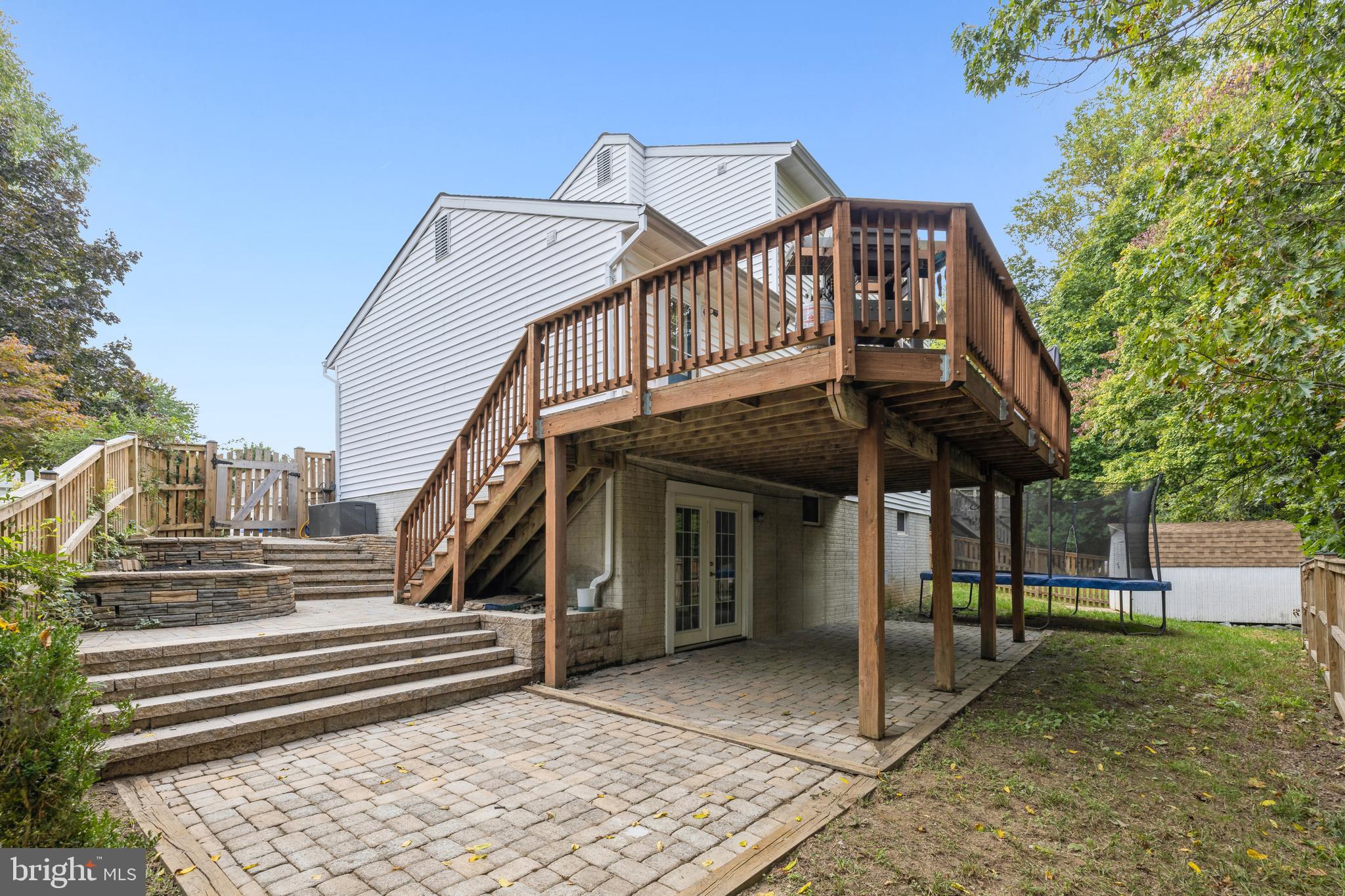 5563 SPONSELLER COURT
