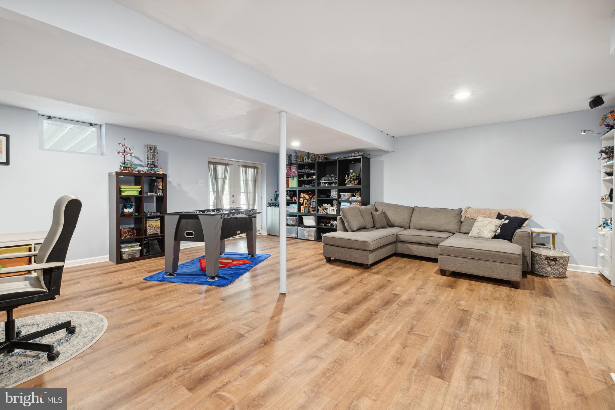 5563 SPONSELLER COURT