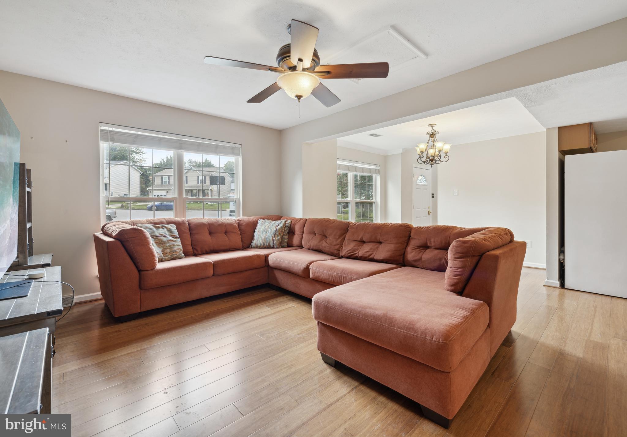 5563 SPONSELLER COURT