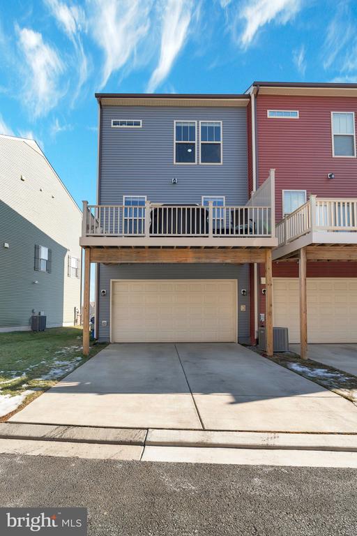 1815 JAMESON DRIVE