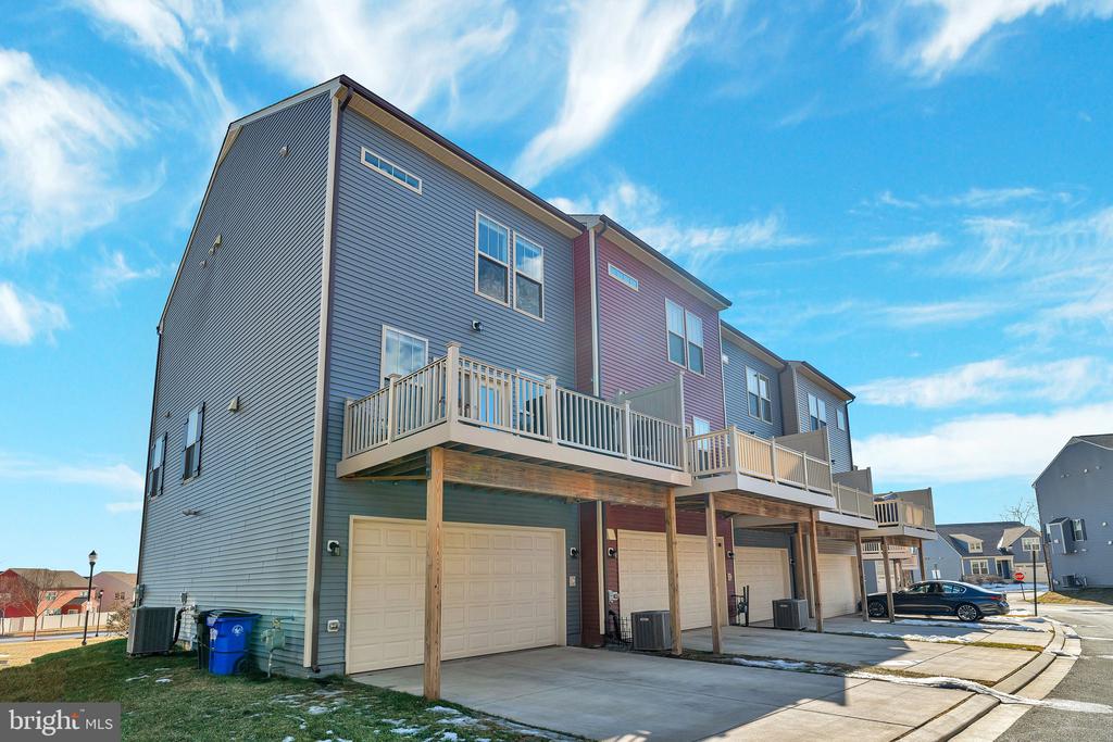 1815 JAMESON DRIVE