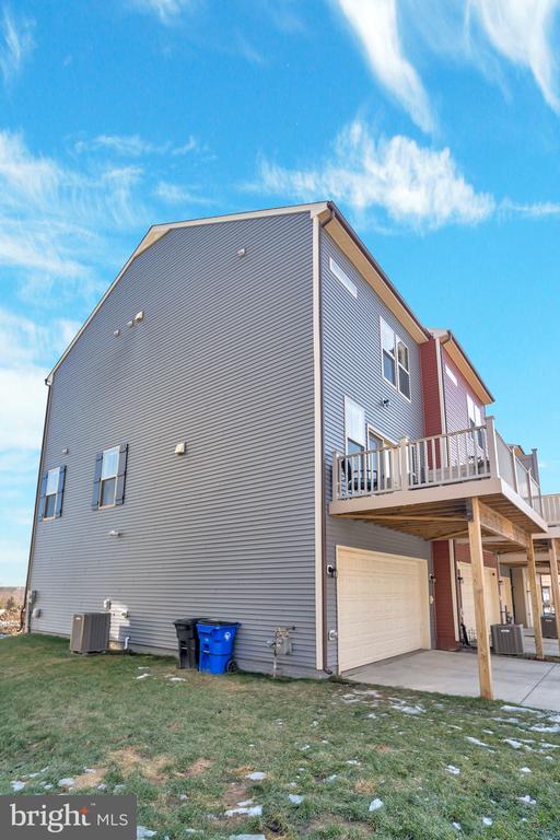 1815 JAMESON DRIVE