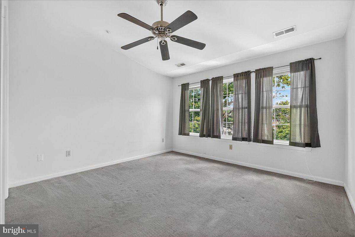 2404 ELLSWORTH WAY 3C