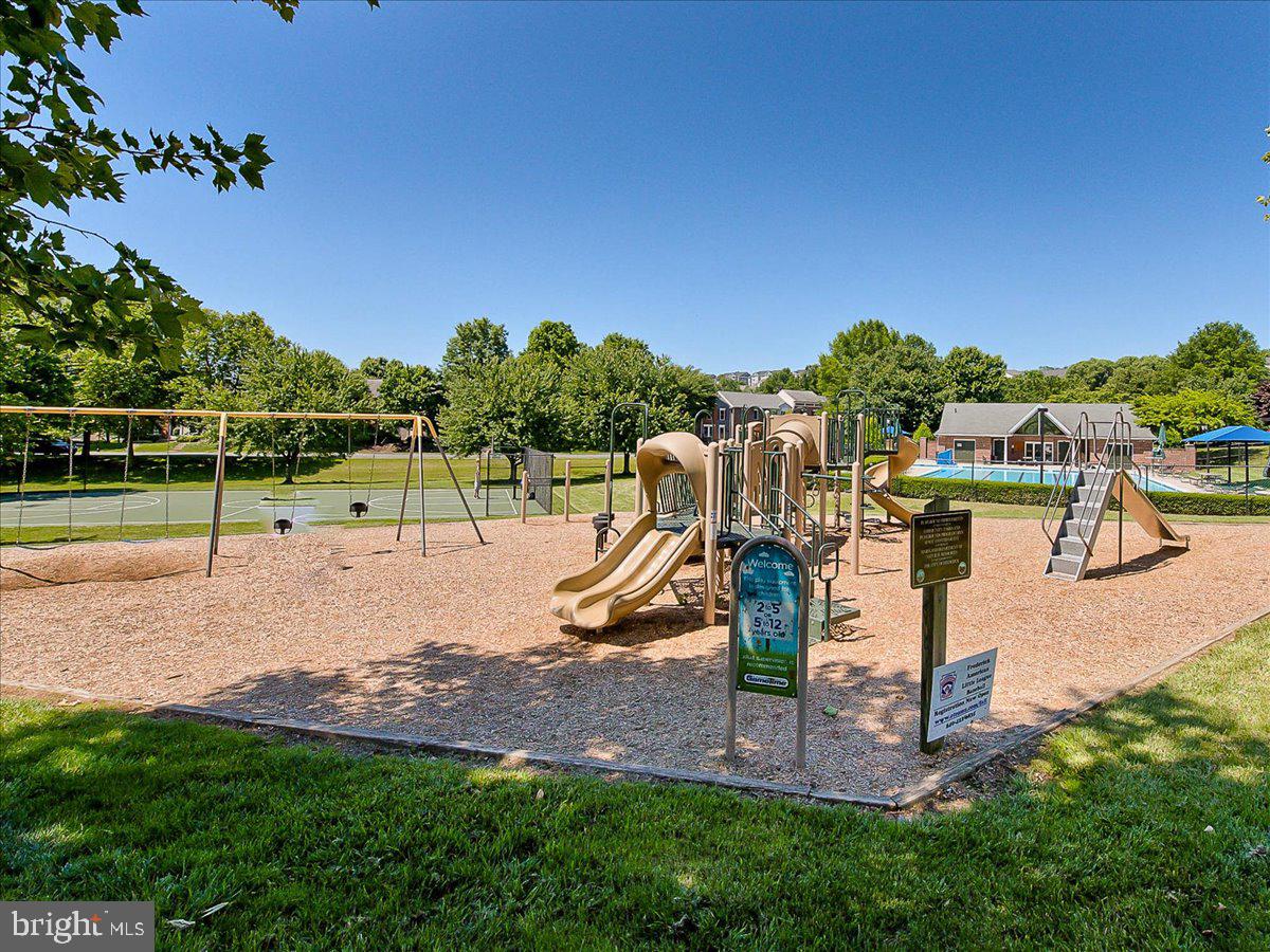 2404 ELLSWORTH WAY 3C