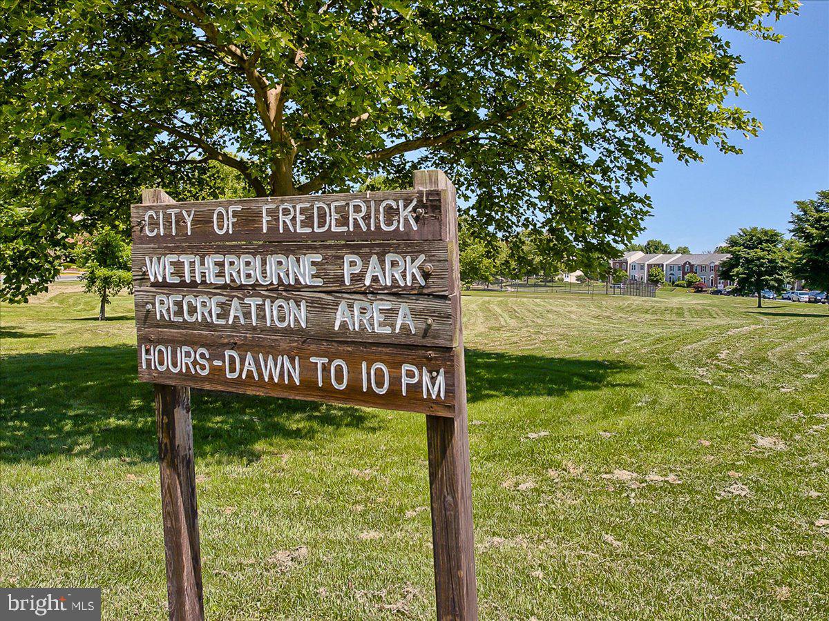 2404 ELLSWORTH WAY 3C