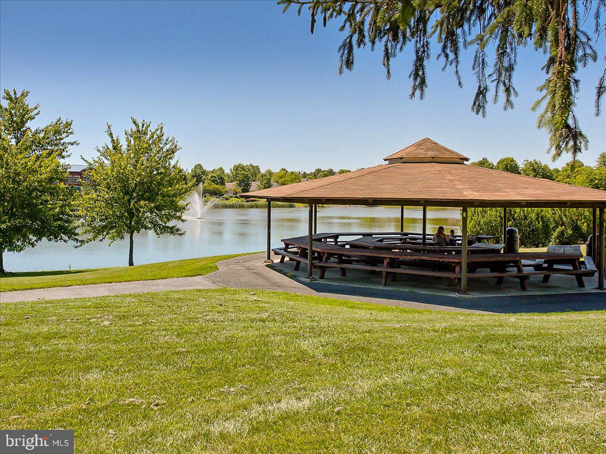 2404 ELLSWORTH WAY 3C