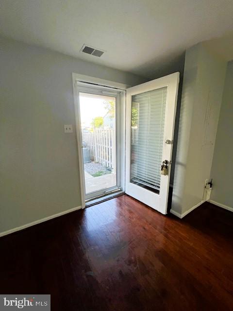 572 CASCADE WAY