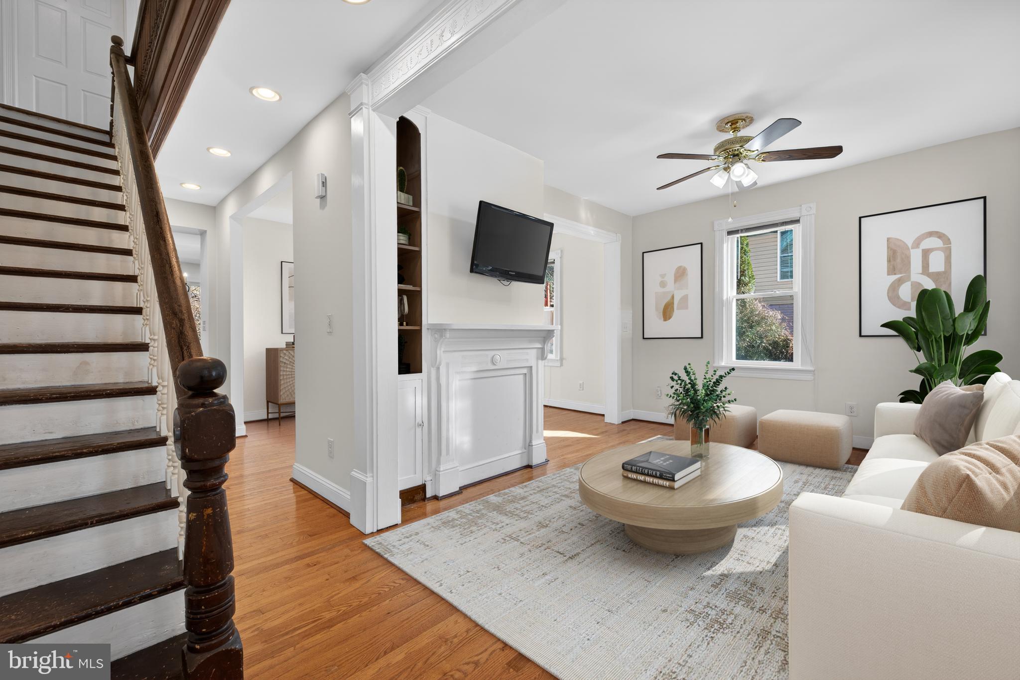 709 E POTOMAC STREET