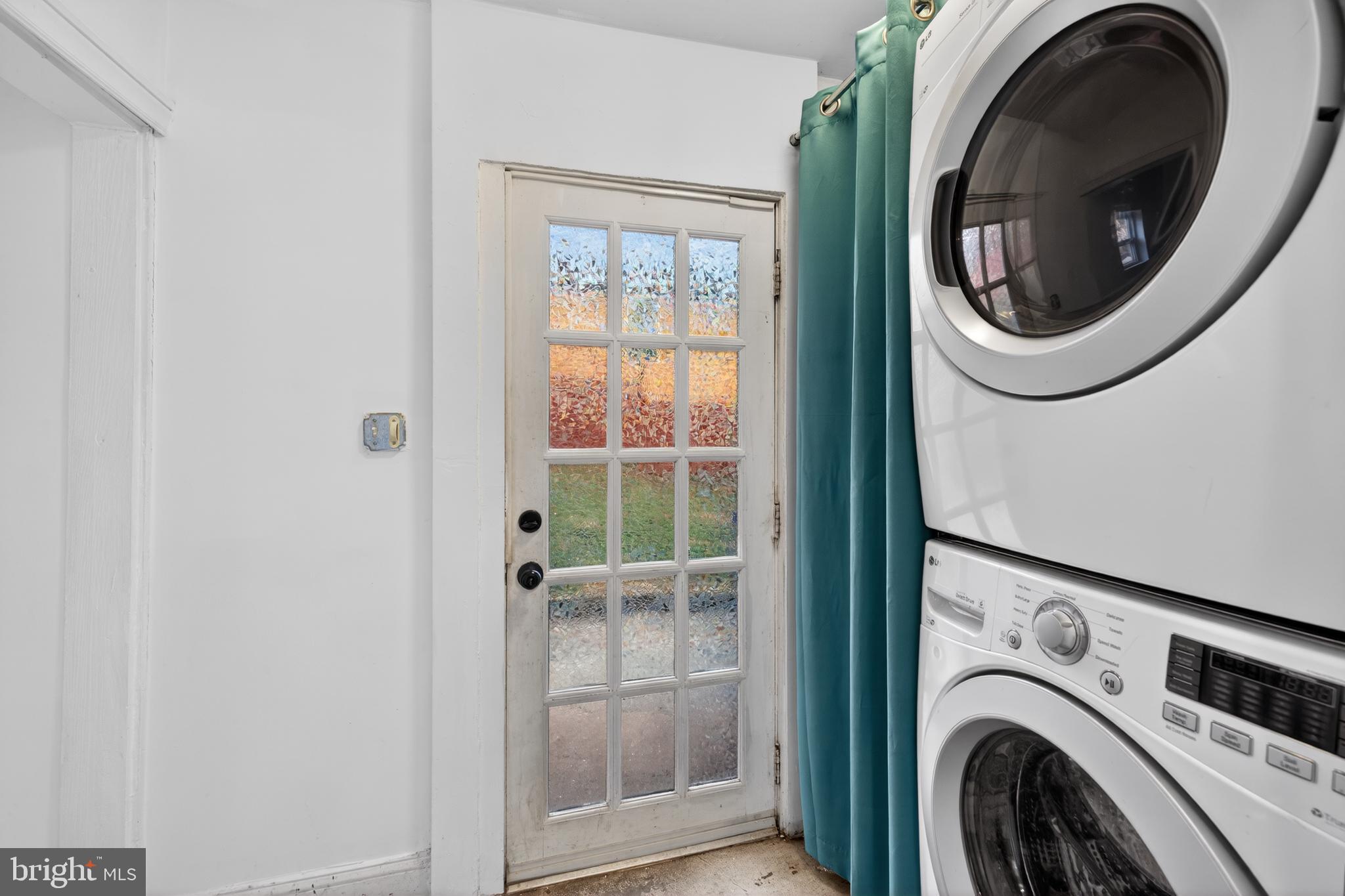 709 E POTOMAC STREET