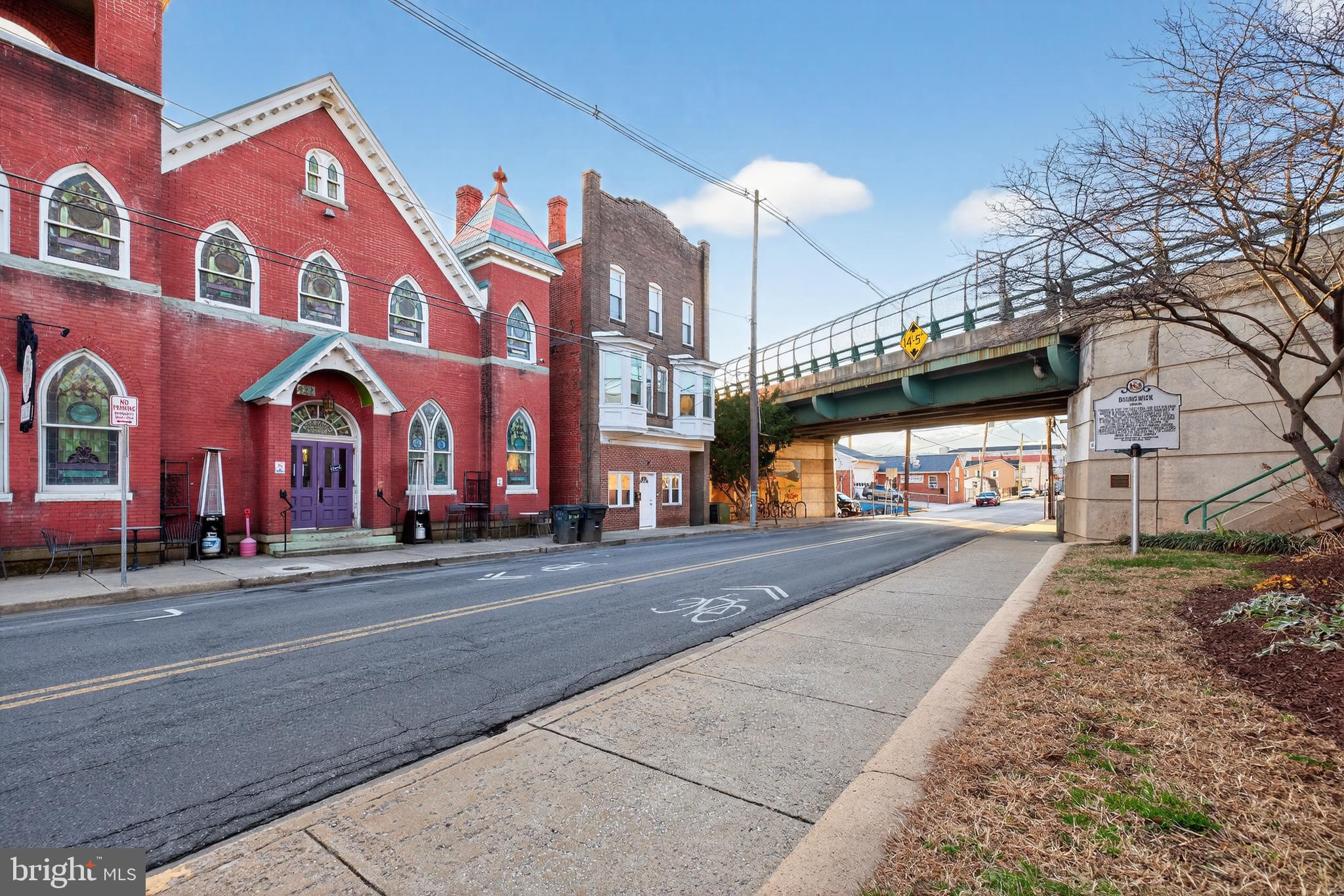 709 E POTOMAC STREET