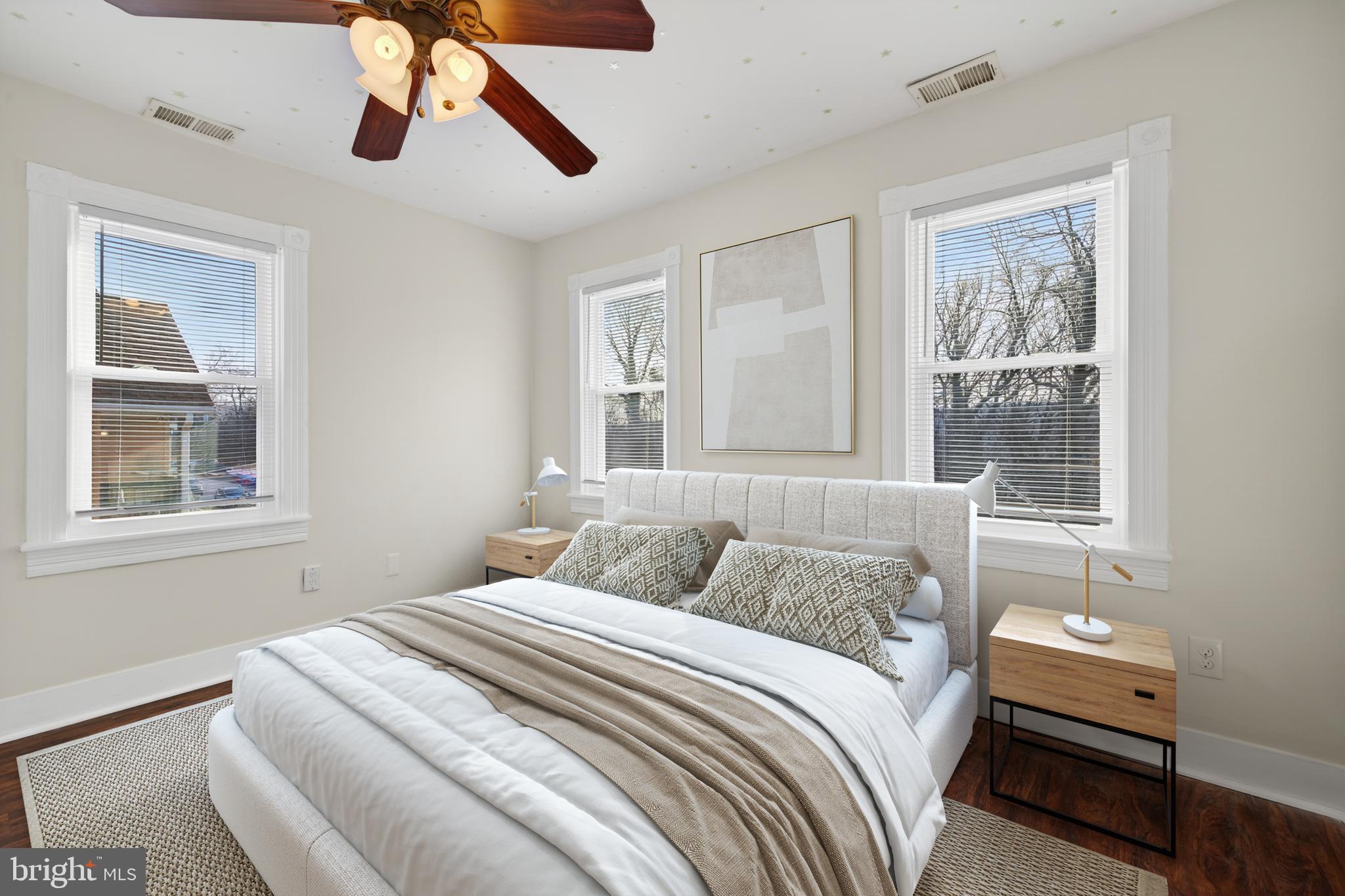 709 E POTOMAC STREET