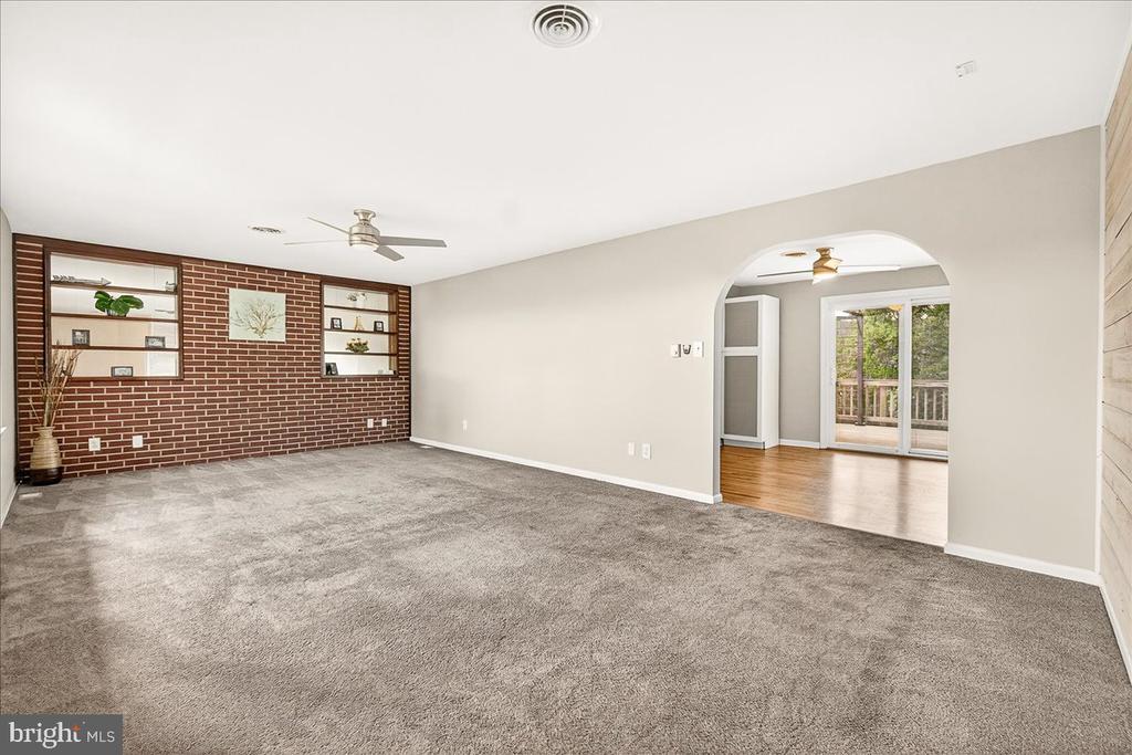538 JEFFERSON PIKE