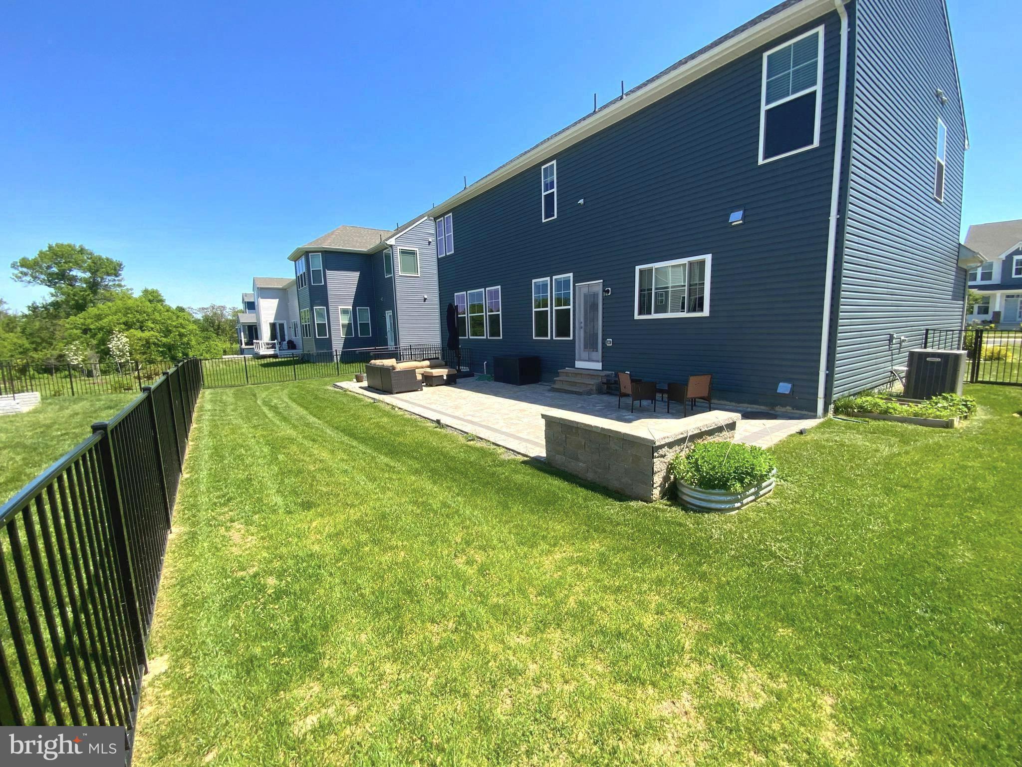 5763 HAWK RIDGE ROAD