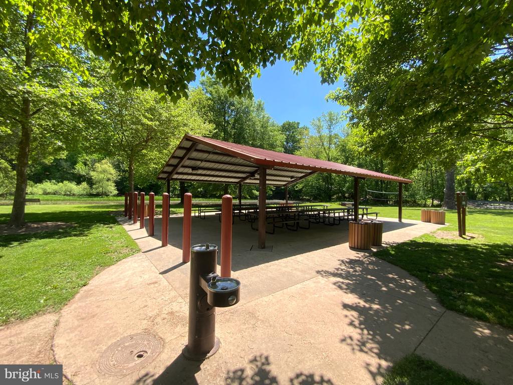 5763 HAWK RIDGE ROAD
