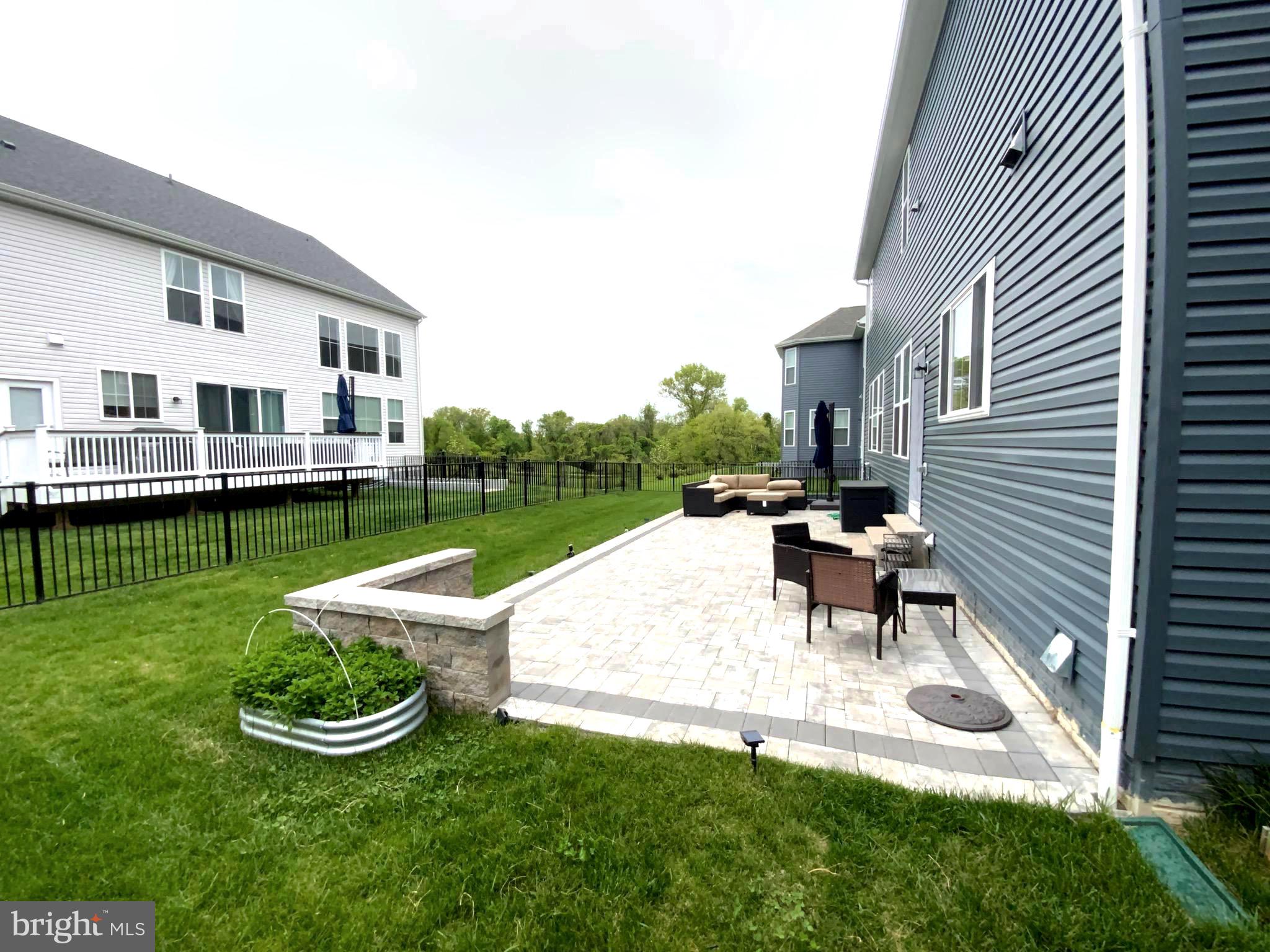 5763 HAWK RIDGE ROAD