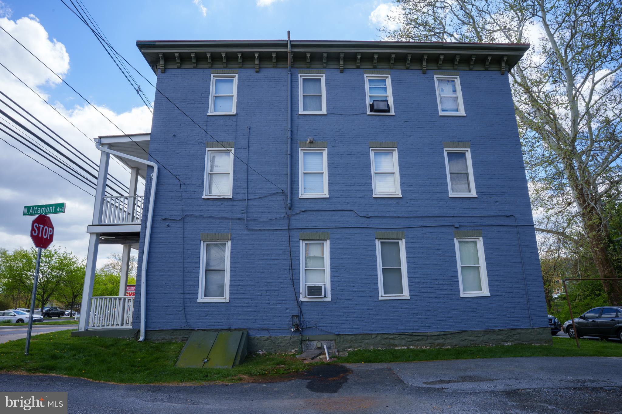 229-231 N CHURCH STREET