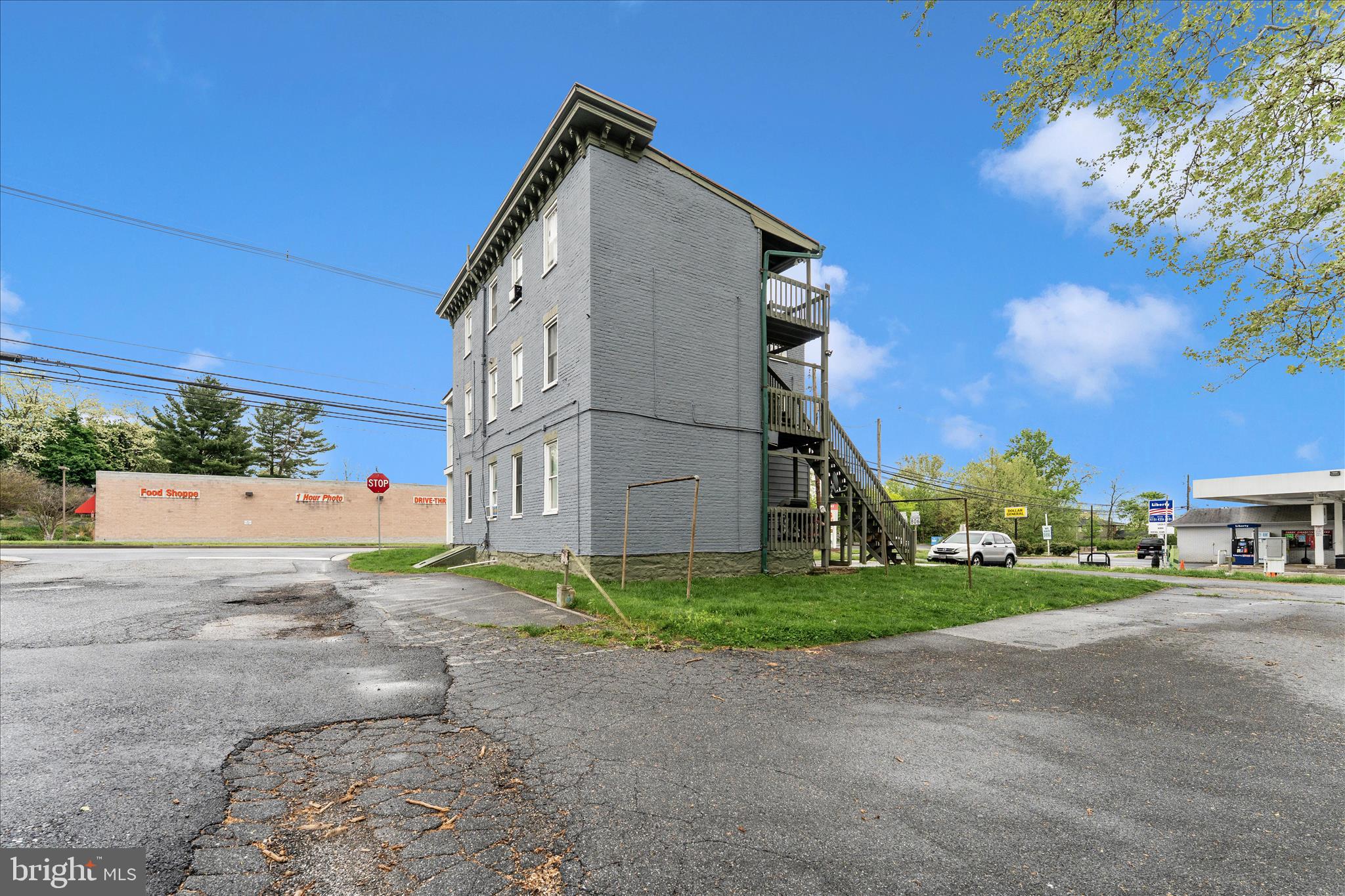 229-231 N CHURCH STREET
