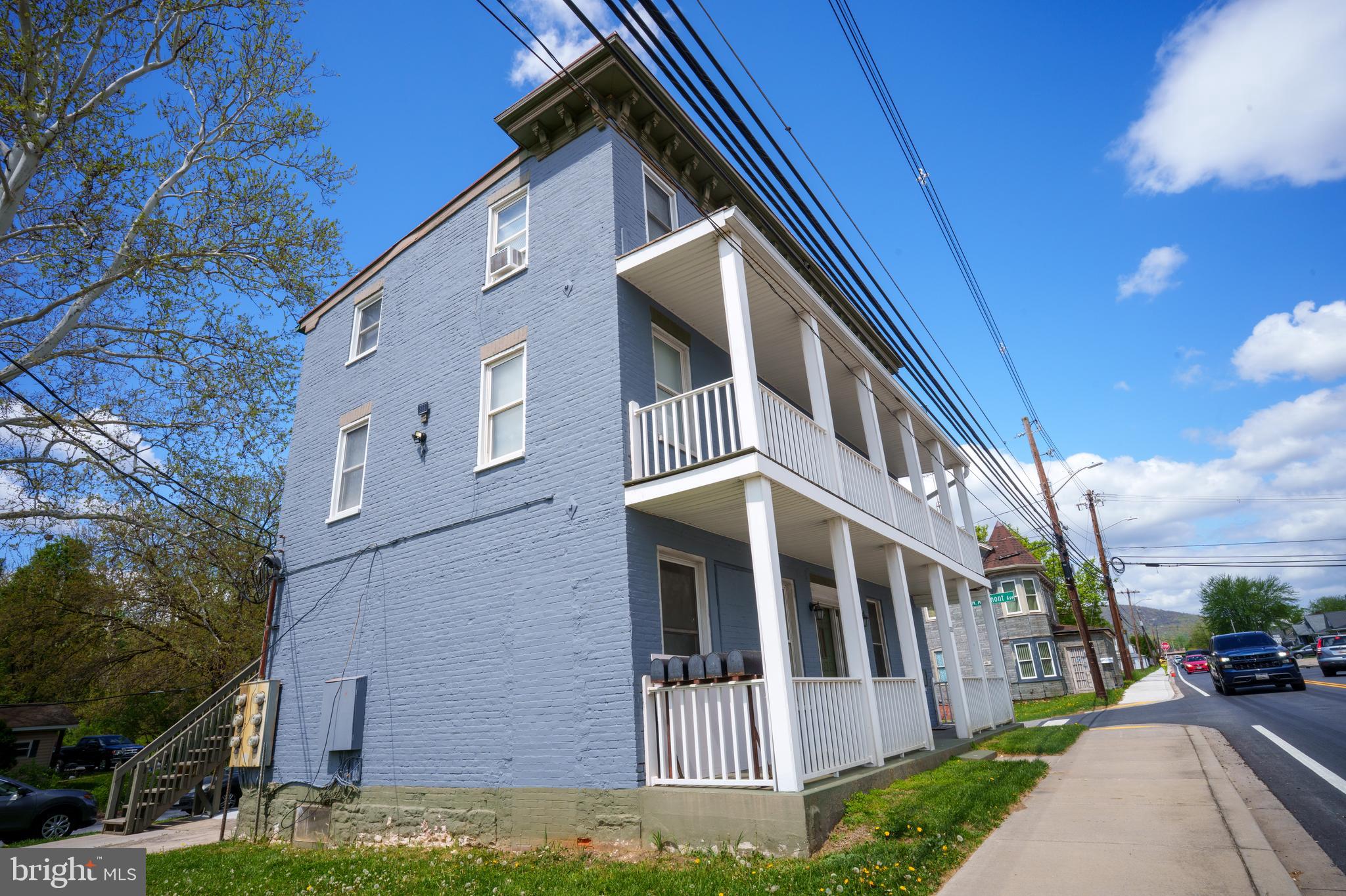 229-231 N CHURCH STREET