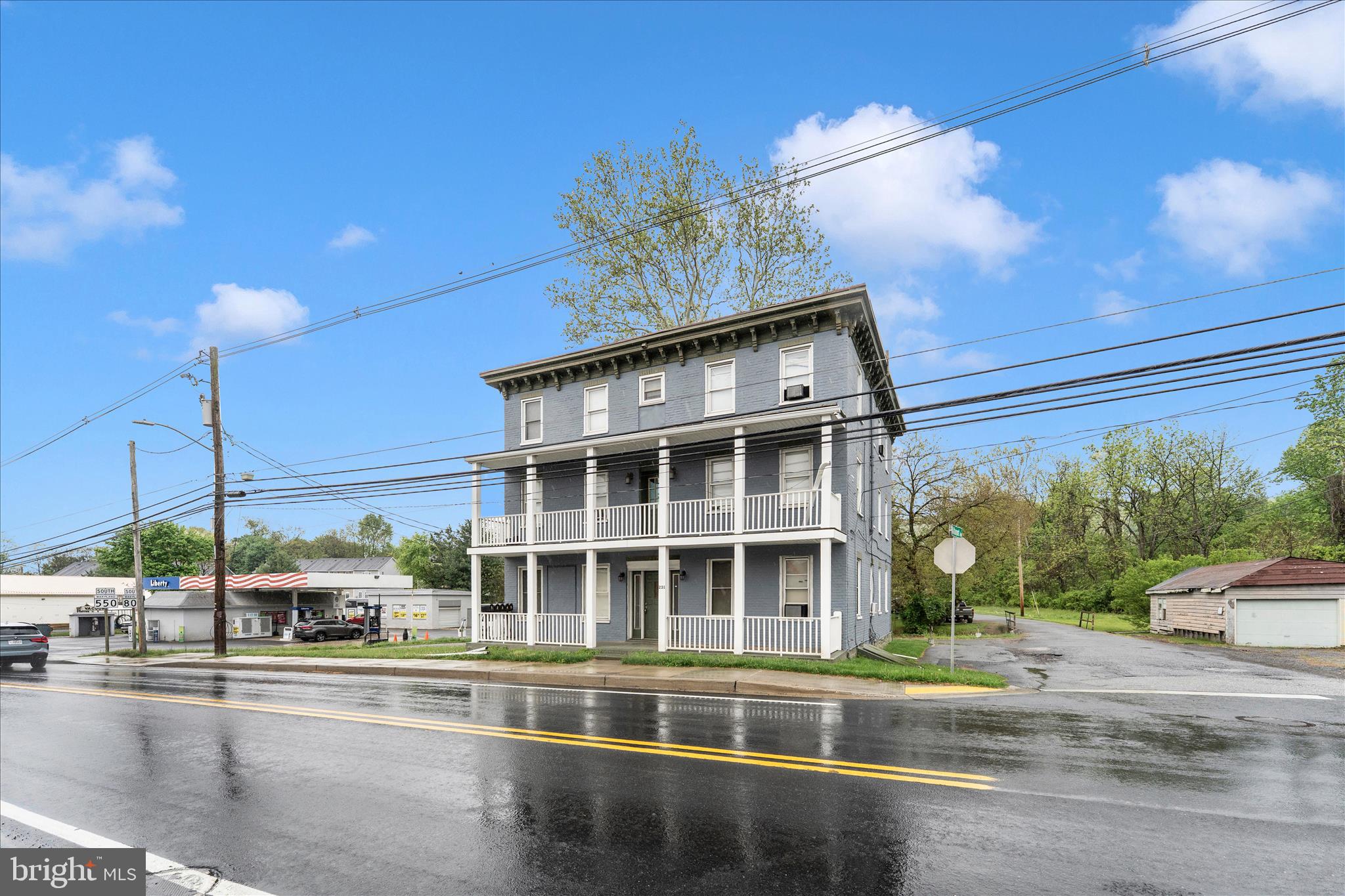 229-231 N CHURCH STREET