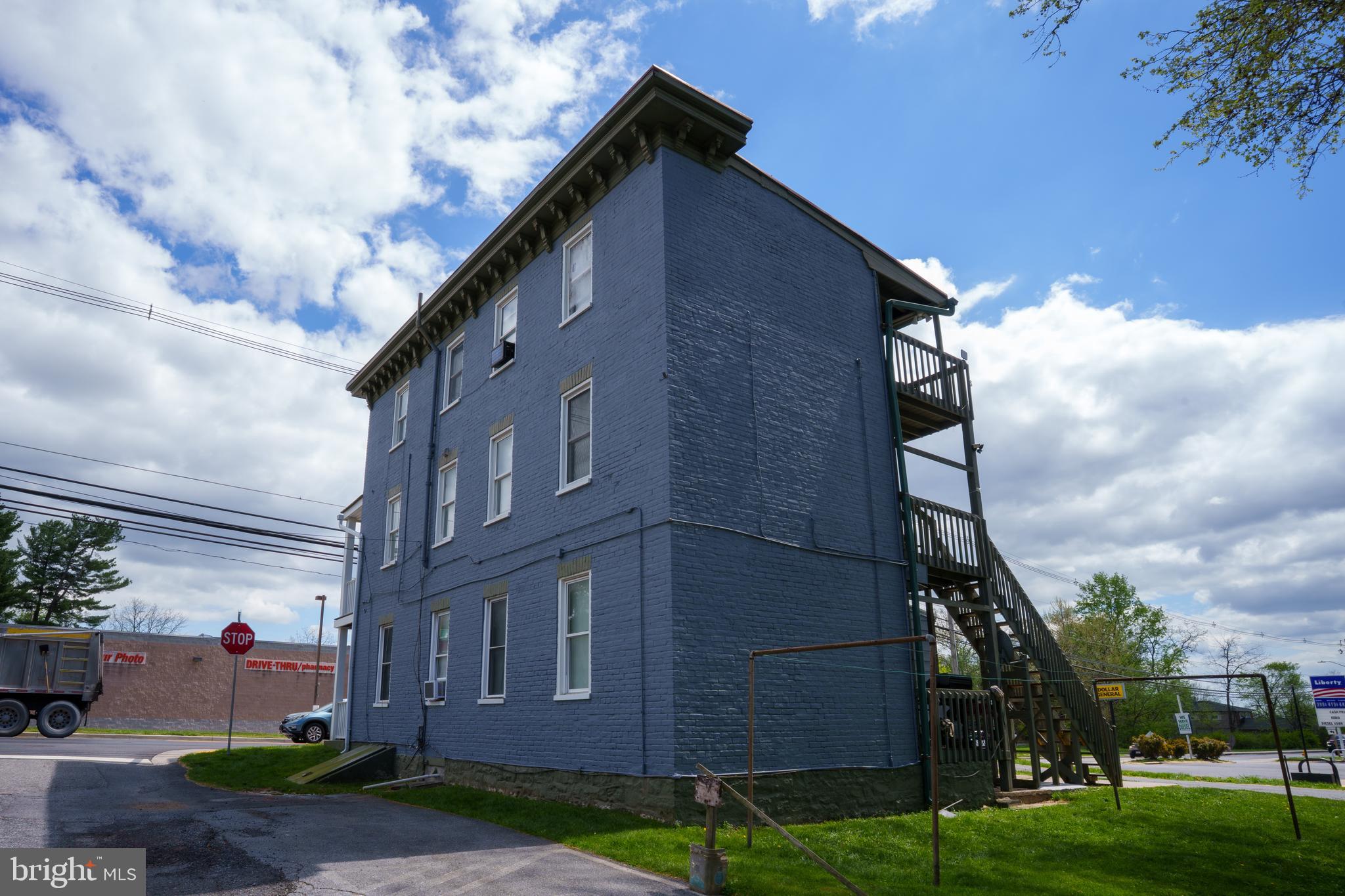 229-231 N CHURCH STREET