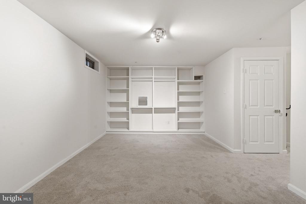 5624 ROCKLEDGE COURT