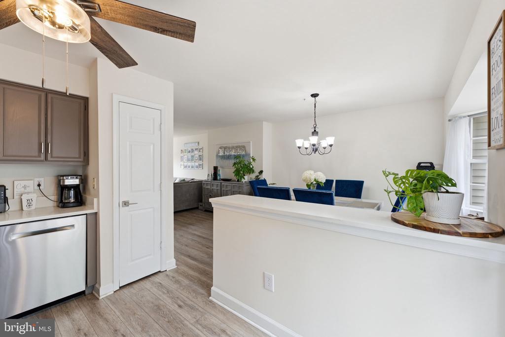5624 ROCKLEDGE COURT