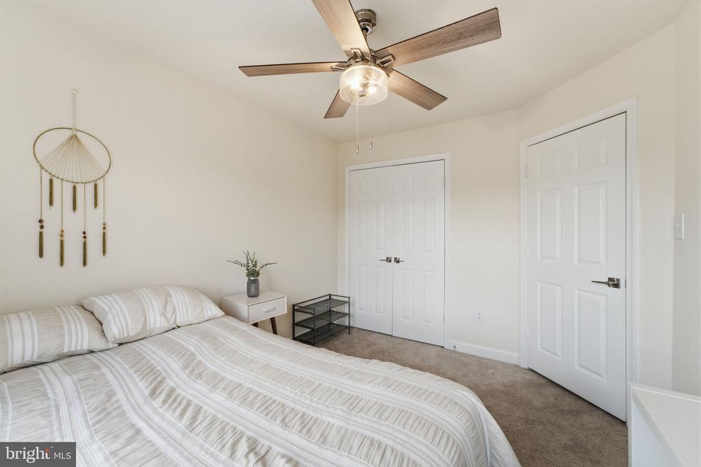 5624 ROCKLEDGE COURT
