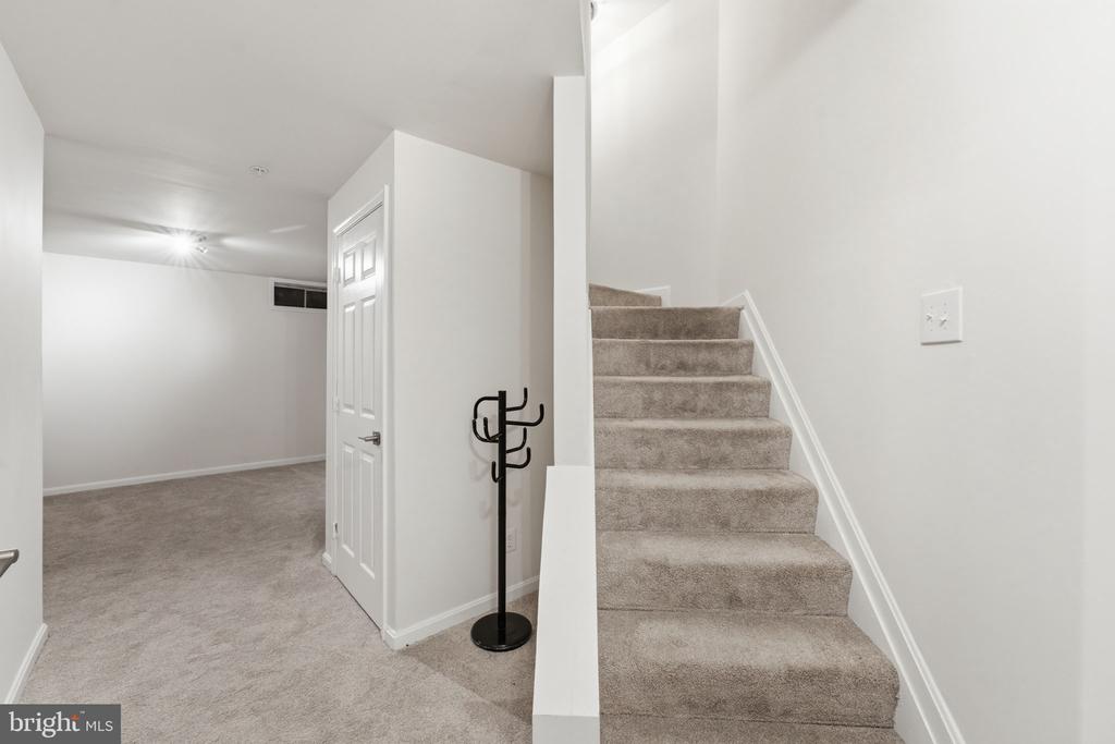 5624 ROCKLEDGE COURT