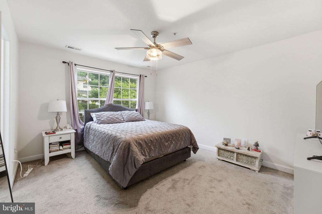 5624 ROCKLEDGE COURT