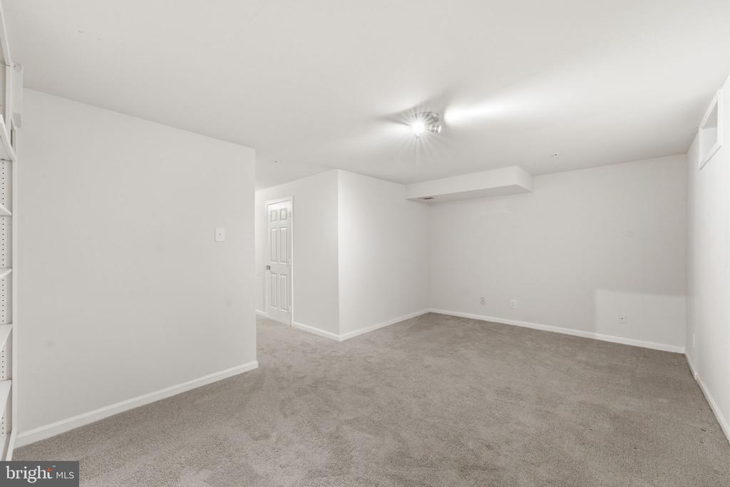 5624 ROCKLEDGE COURT
