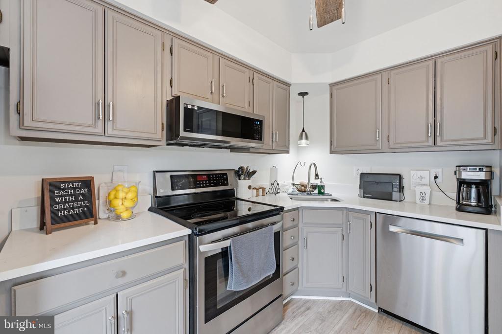 5624 ROCKLEDGE COURT