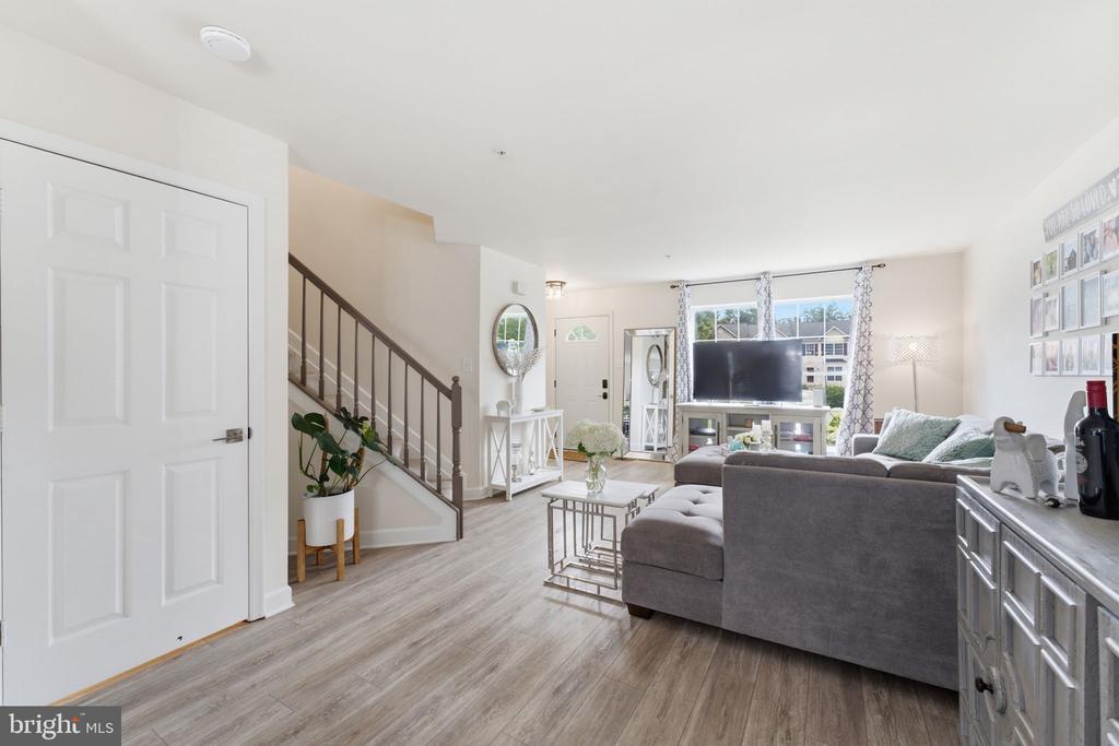 5624 ROCKLEDGE COURT