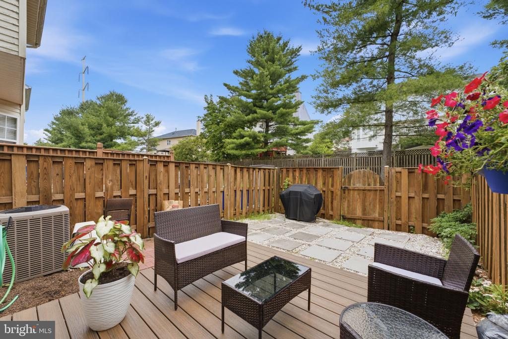 5624 ROCKLEDGE COURT