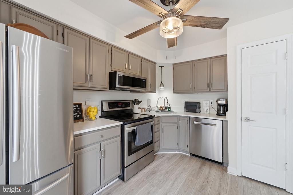 5624 ROCKLEDGE COURT