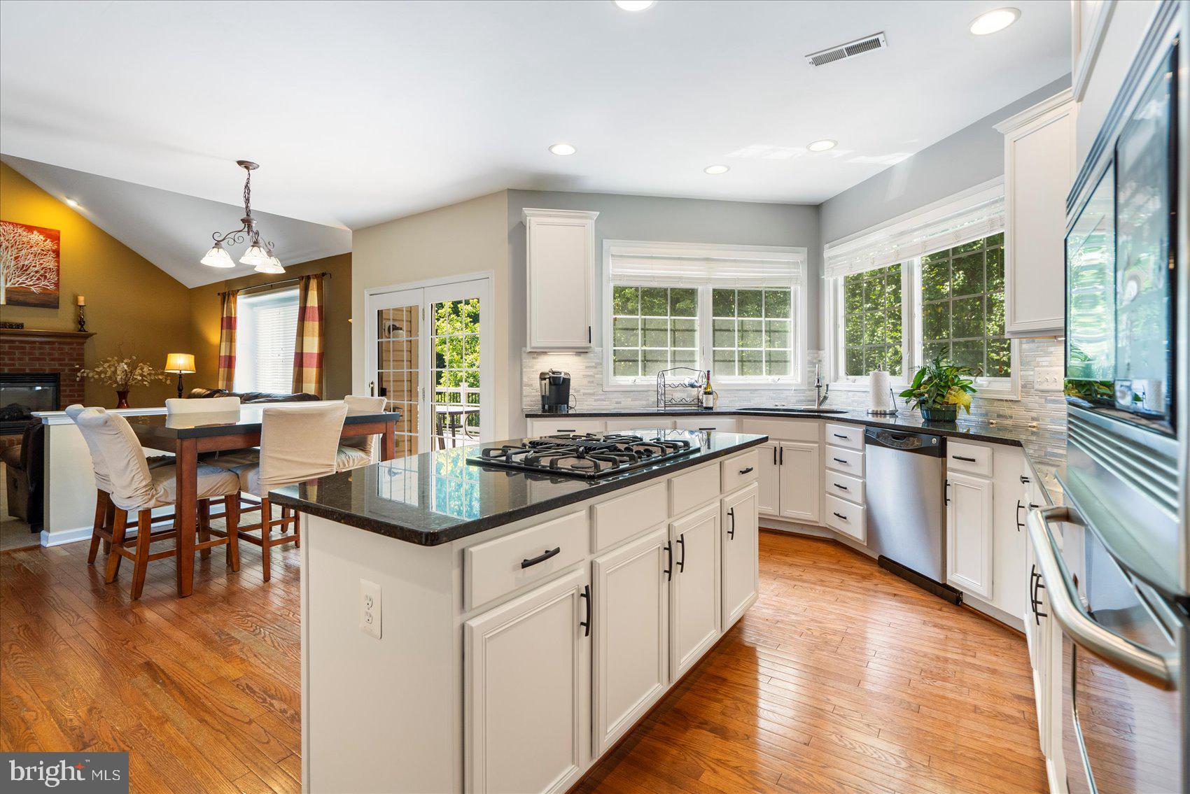 2304 ARTHURS WOODS DRIVE