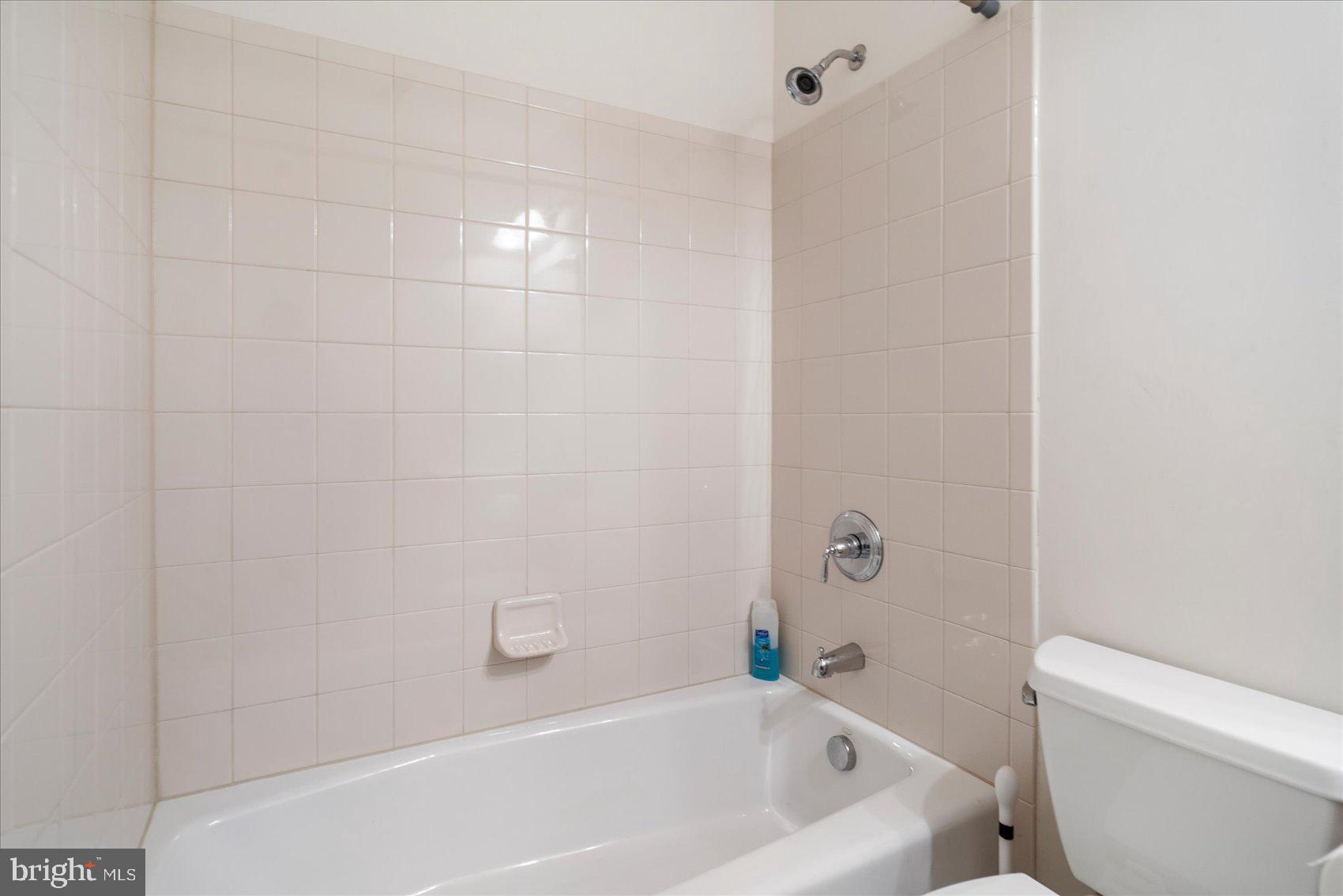 2304 ARTHURS WOODS DRIVE