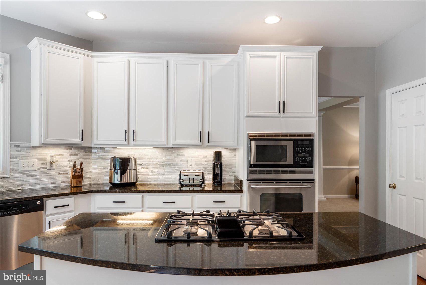 2304 ARTHURS WOODS DRIVE