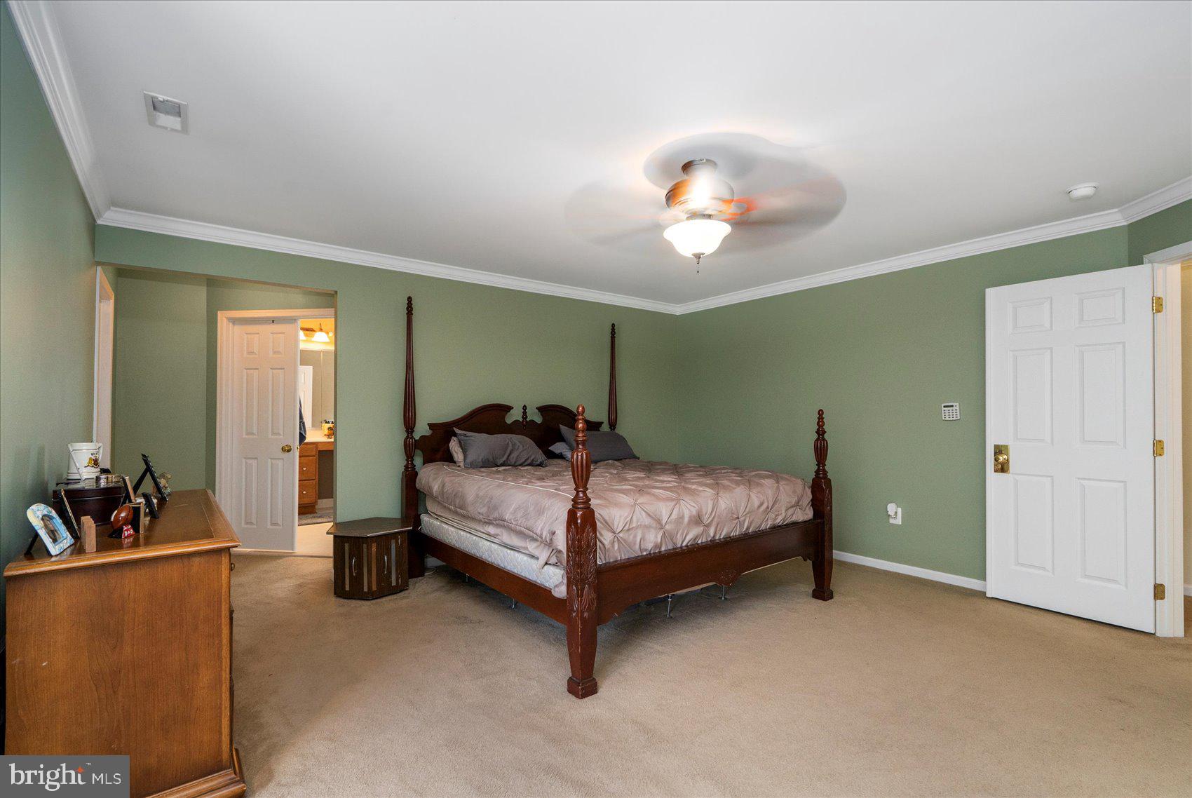 2304 ARTHURS WOODS DRIVE